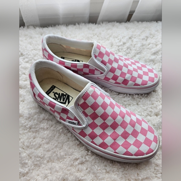 Vans Pink Checkered Slip-On Shoes - Picture 3 of 8